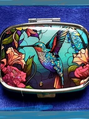Hummingbird Theme Sparkling Pill Box Case